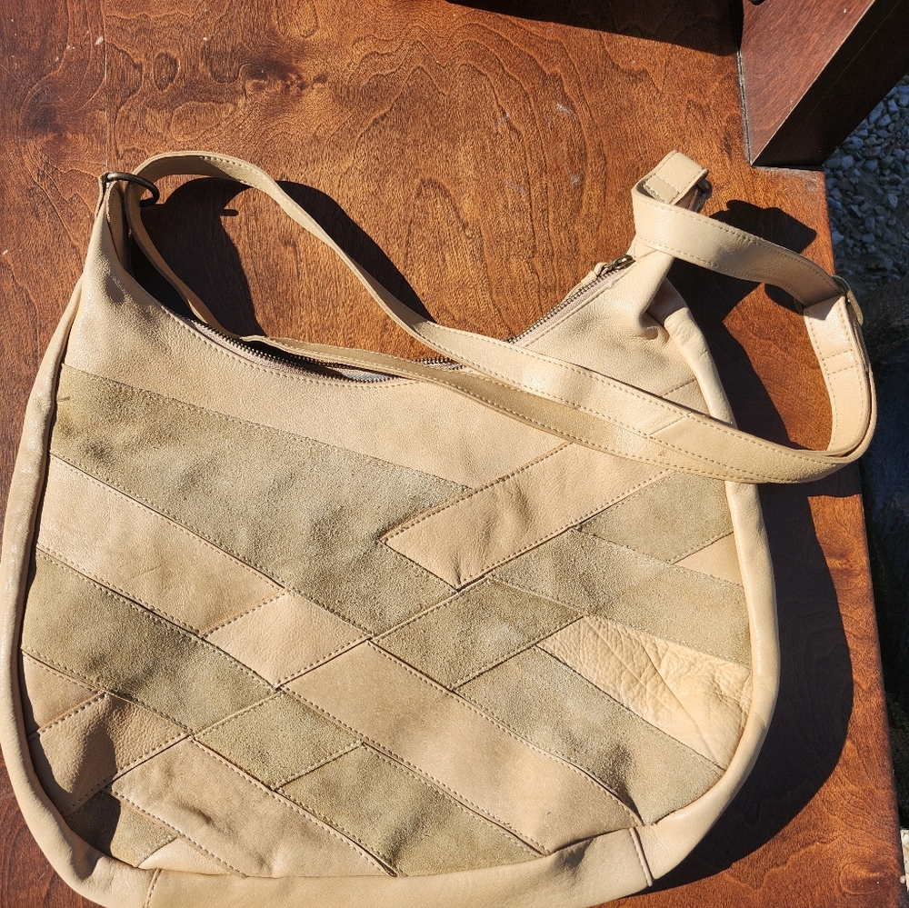 Purse - Picture 3 of 4